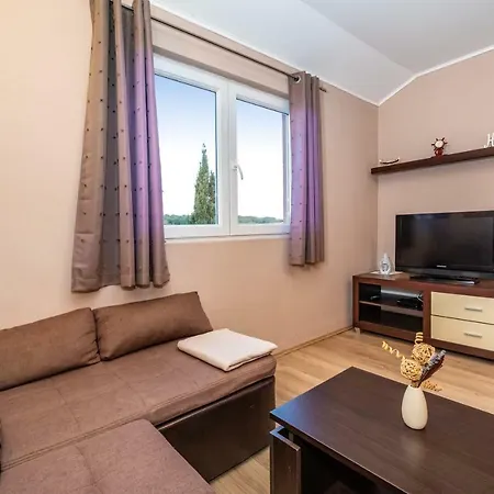 Apartment Adrian Biograd Na Moru