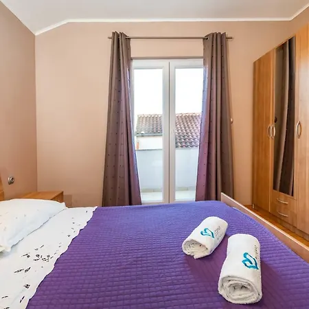 Adrian Apartmán