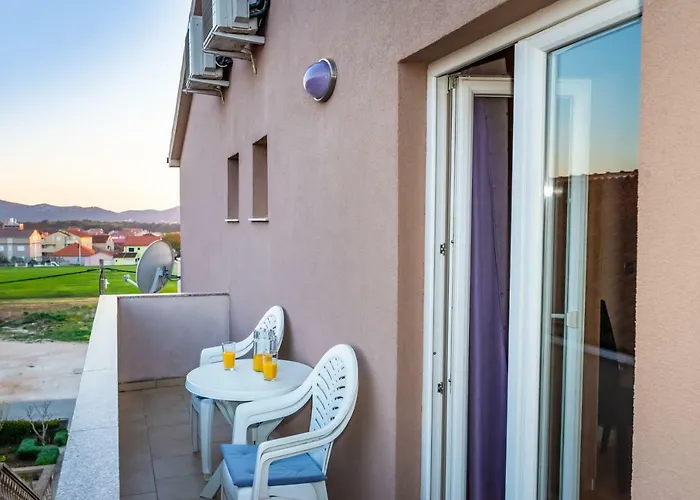 아파트 Adrian 비오그라드나모루