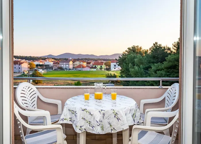 アパート Adrian *