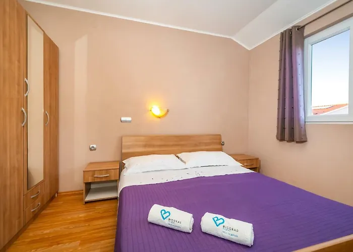 Adrian * ビオグラード・ナ・モル