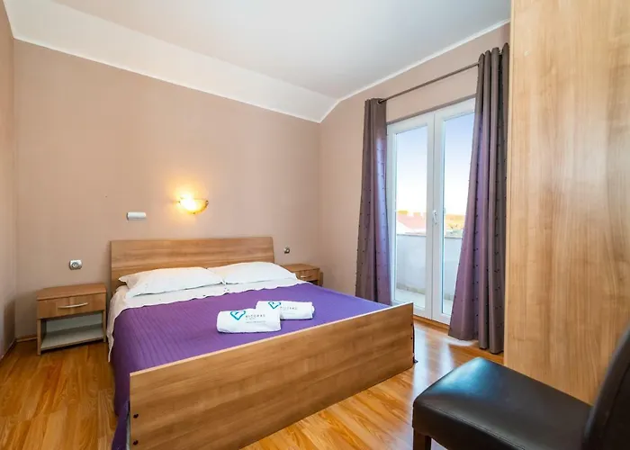 Adrian * Biograd na Moru